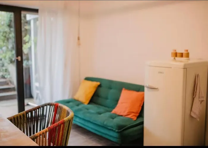 Gemuetliche Zentrumsnahe Wohnung, Eigene Terrasse *