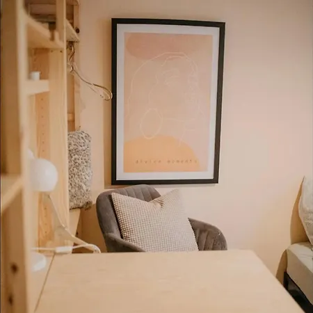 Gemuetliche Zentrumsnahe Wohnung, Eigene Terrasse Cologne