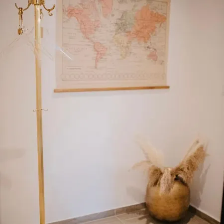 Gemütliche Zentrumsnahe Wohnung, Eigene Terrasse *