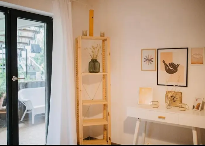 Gemuetliche Zentrumsnahe Wohnung, Eigene Terrasse