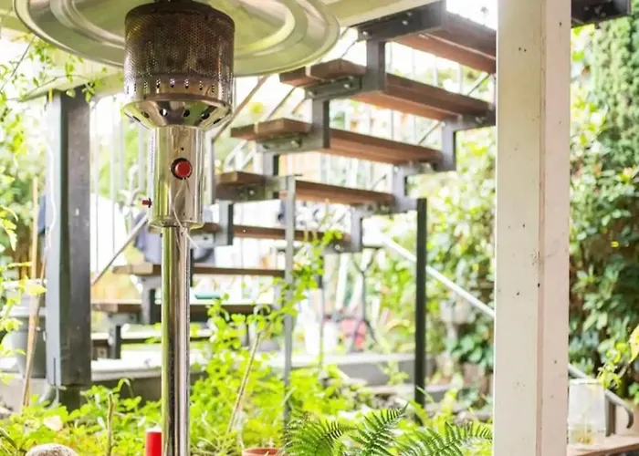 Gemuetliche Zentrumsnahe Wohnung, Eigene Terrasse *